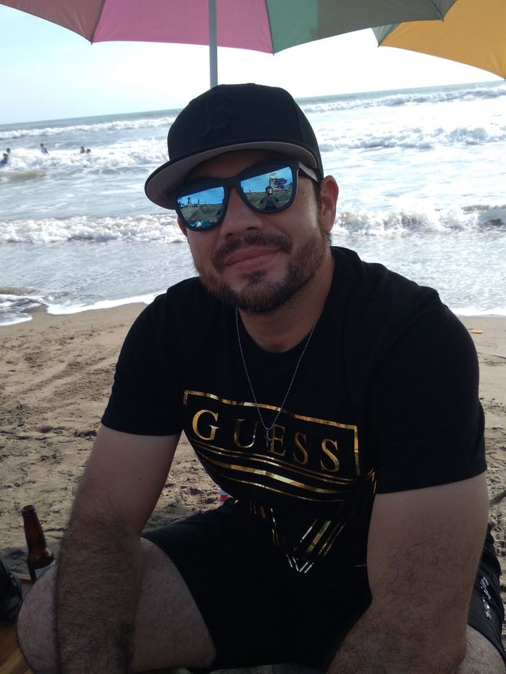 <em>&nbsp;Andrés M.</em>
